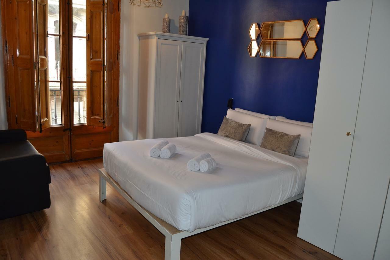 En Ferran By The Streets Hotel Barcelona Bagian luar foto
