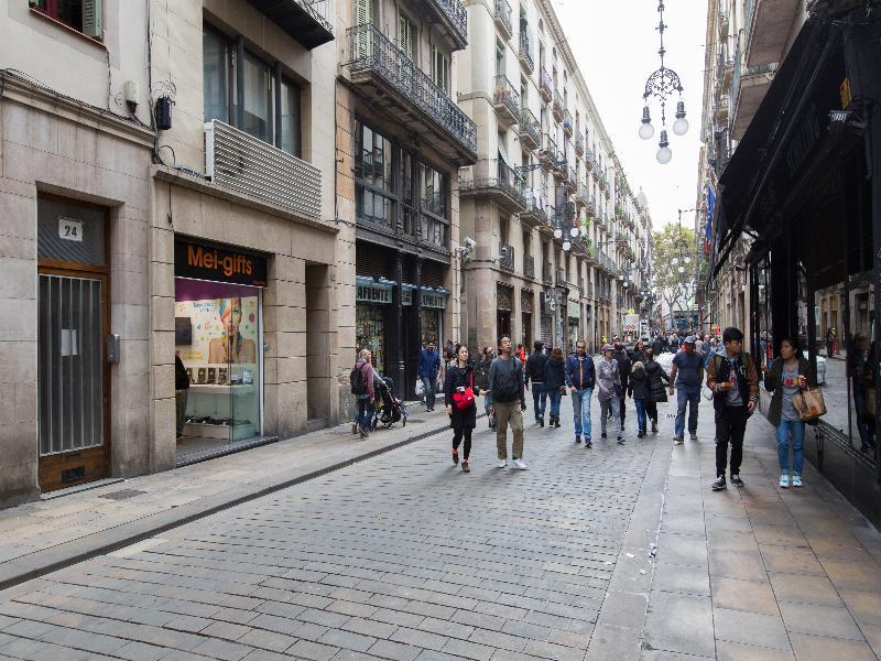 En Ferran By The Streets Hotel Barcelona Bagian luar foto
