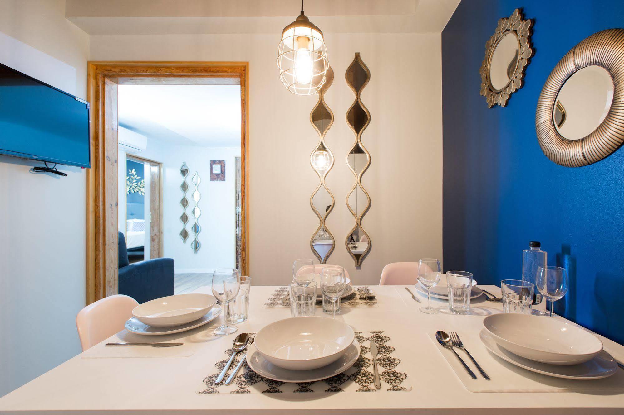 En Ferran By The Streets Hotel Barcelona Bagian luar foto