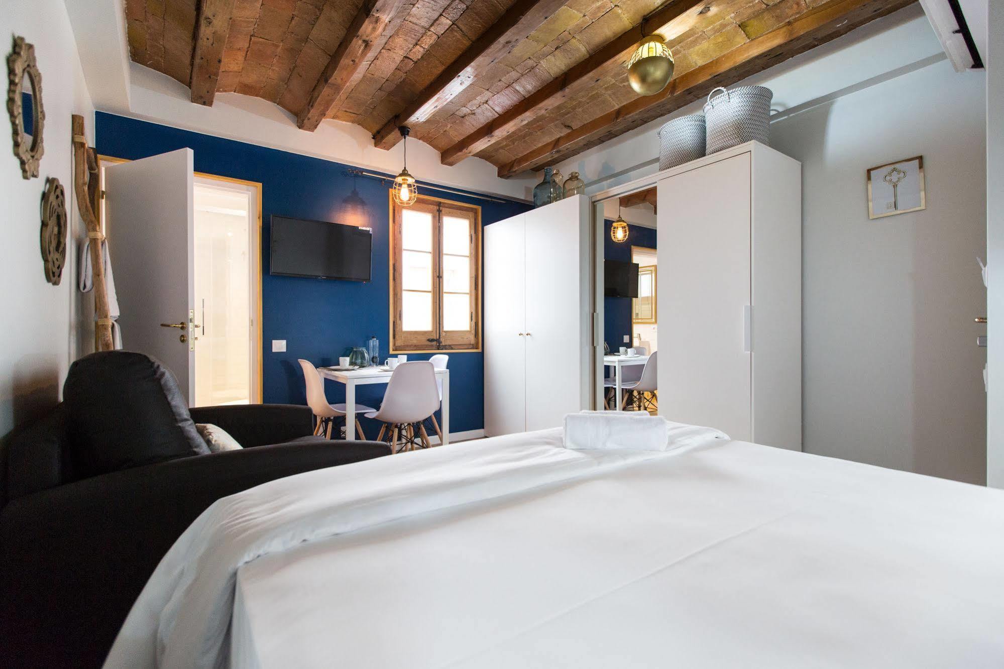 En Ferran By The Streets Hotel Barcelona Bagian luar foto